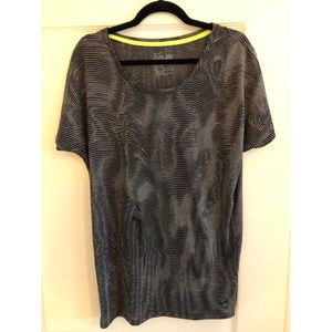NIKE Dri-Fit Loose Fit Tee - Grey & Black